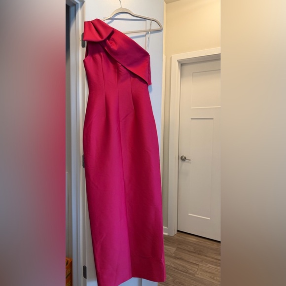 New Without Tags Sachin + Babi Bonnie Gown in Color Fuschsia. - Picture 12 of 12